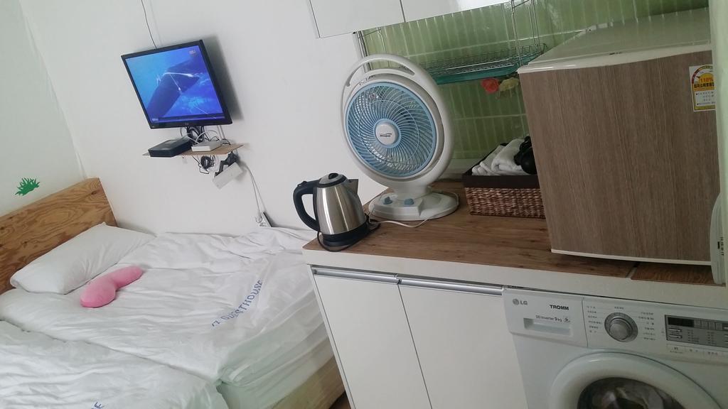 סיאול Myeongdong Guesthouse חדר תמונה