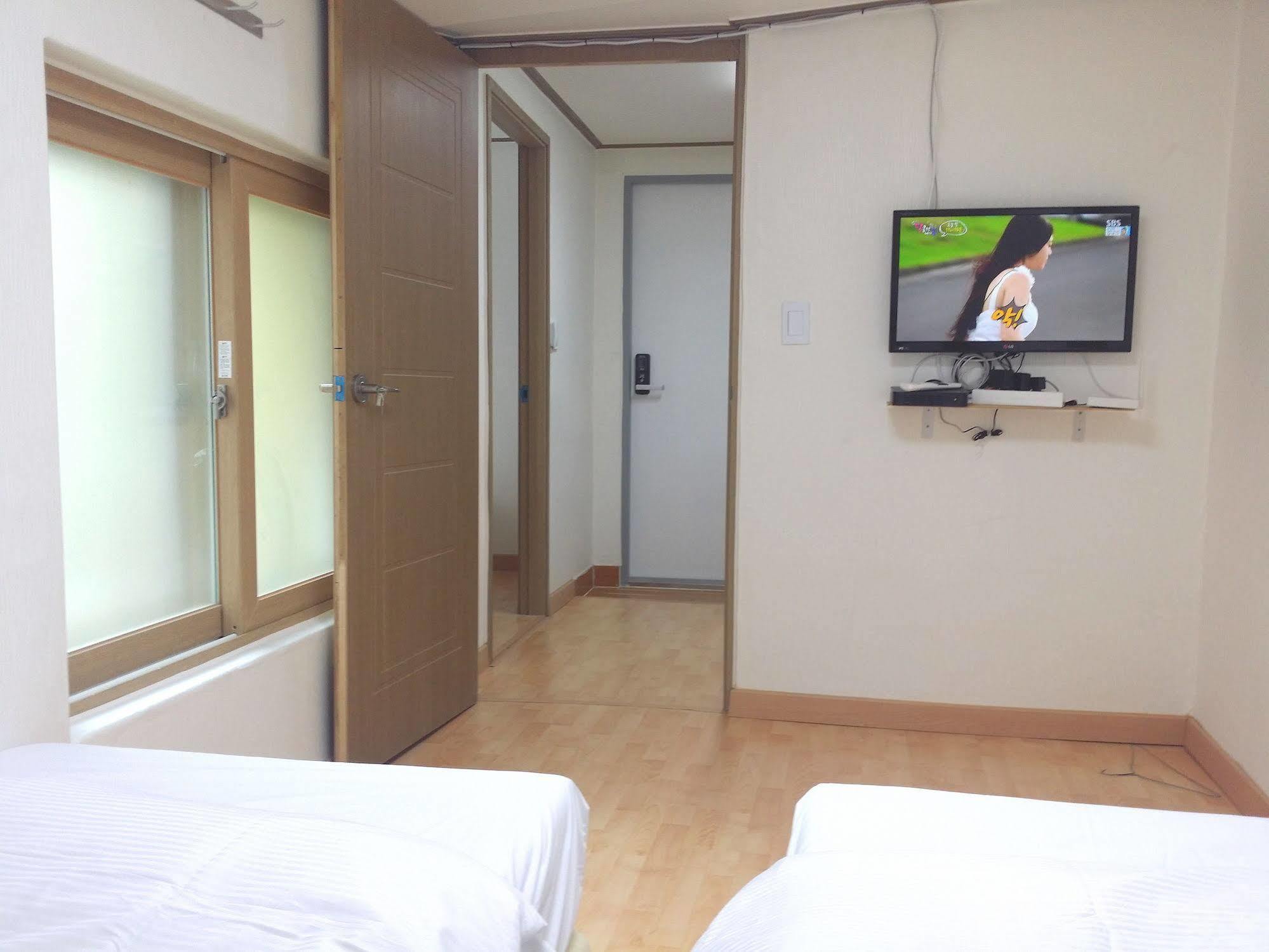 סיאול Myeongdong Guesthouse מראה חיצוני תמונה